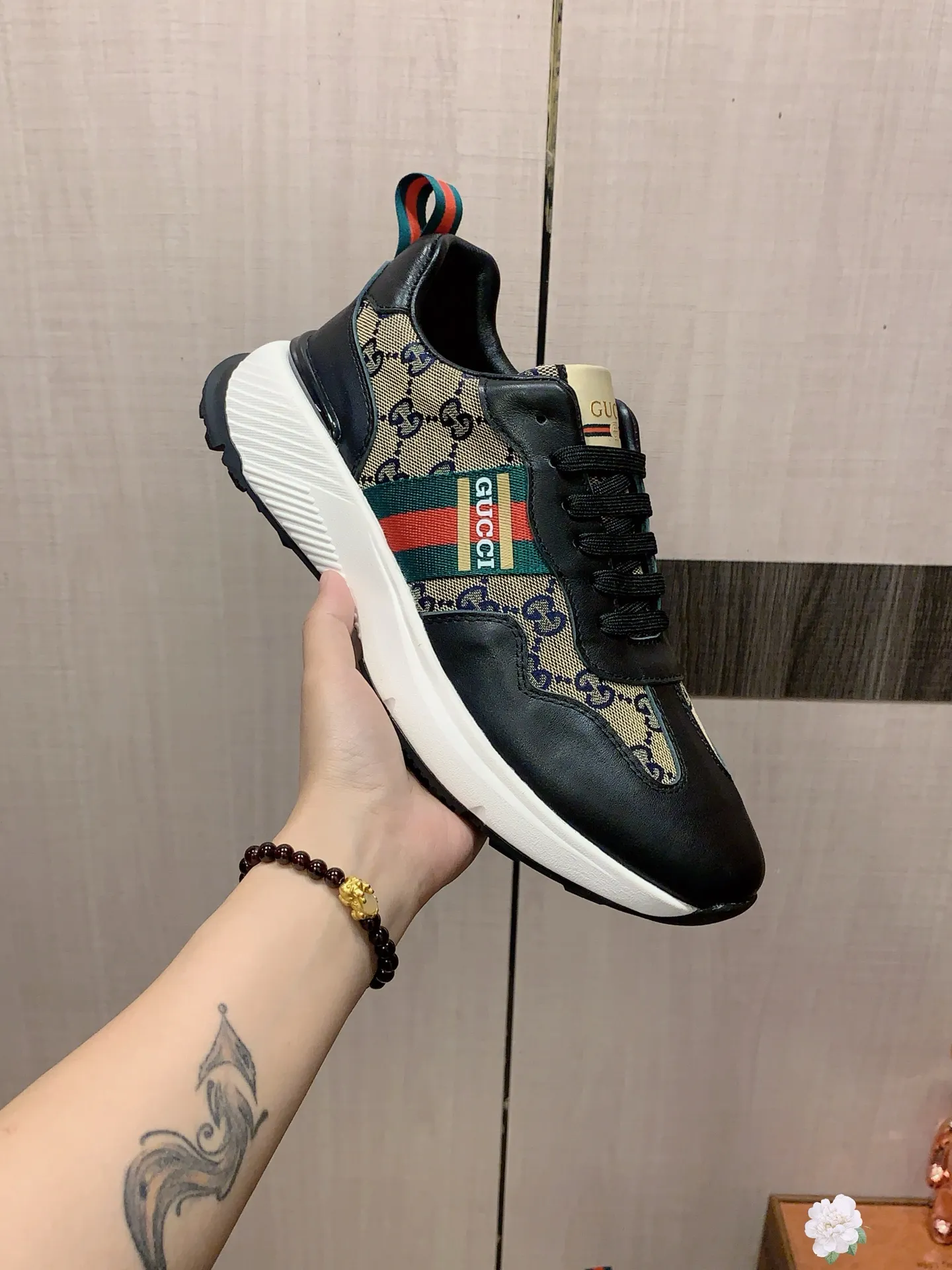 Men's men's shoes💰460💰💰🎩🎩[Lightning][Lightning] "Gucci*" The latest • popular casual shoes, top brand [seduce] luxury ~ purchasing agency, top ~ quality. [Strong] The upper is made of imported breathable cowhide with woven material ➕ breathable sheepskin feet (•) and fine workmanship. The original stylish and stylish soft rubber wear-resistant and non-slip outsole is light and comfortable on the feet. The real thing looks better when photographed. 010: Size: 38-44, 4️⃣ colors selected